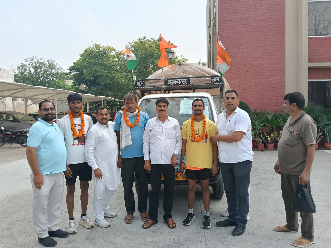 गन्नौर से जॉनी अल्ट्रा की 16 हजार किलोमीटर यात्रा का हांसी में हुआ भव्य स्वागत